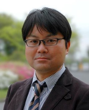 HI2025大会長 山本知仁先生の顔写真